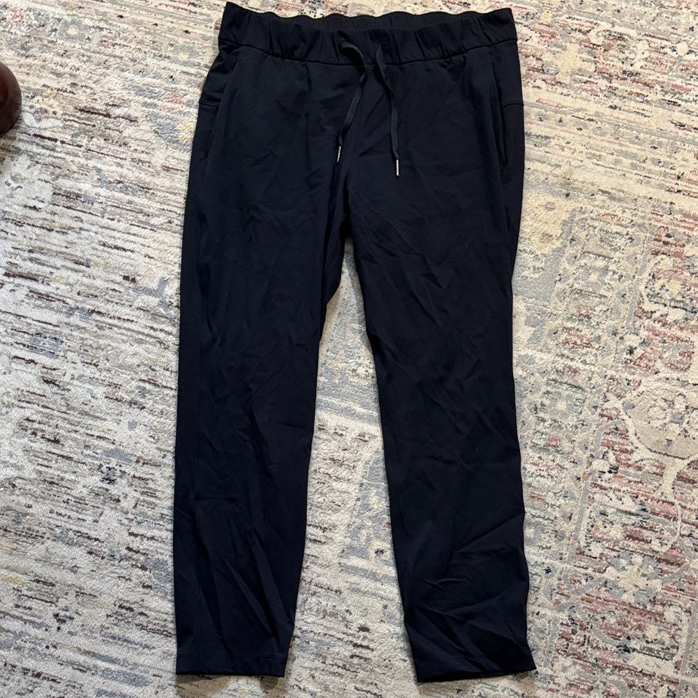 Lululemon On The Fly Pants/ Joggers